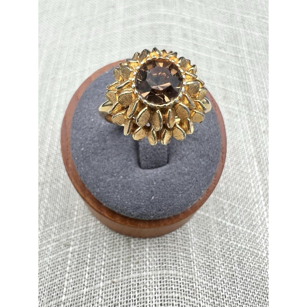 Vintage Gold Tone Flower Cocktail Ring Brown Rhinestone Size 7.5‎ Cottagecore